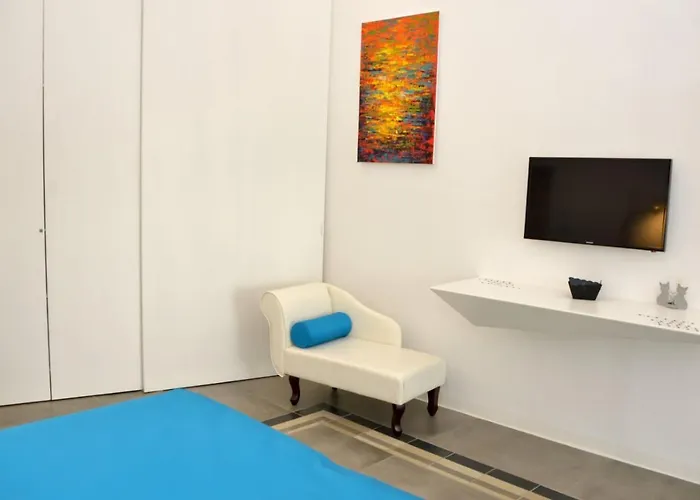 Sunshine Luxury Couette-café 4*