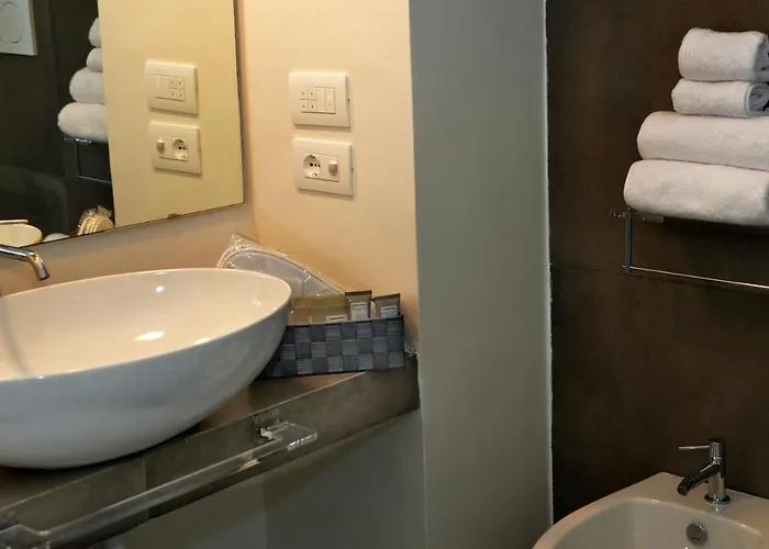 Sunshine Luxury Couette-café 4*