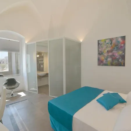 Sunshine Luxury Couette-café 4*